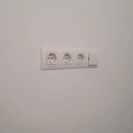 Zen Cornella Apartment